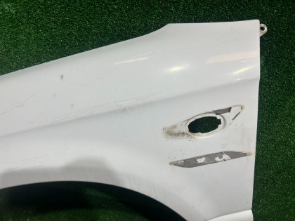 Крыло переднее левое SUBARU LEGACY OEM 57120AE011 BH5 2002 WHITE 51E