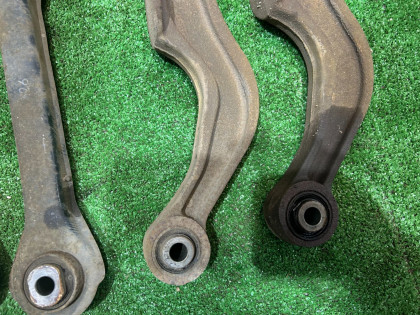 Braços de suspensão traseiros SUBARU LEGACY OEM 20250AE010 20250AE000 20250AE020 20250AE040 BH5 2002 EJ208 MT5