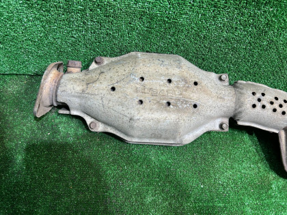 排气中段 катализатор SUBARU LEGACY OEM 44200AE120 BH5 2002 EJ208 MT5