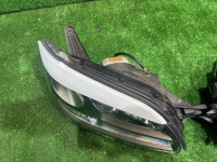 ไฟหน้า Ксенон SUBARU LEGACY OEM 84001AE300 84001AE310 BH5 2002