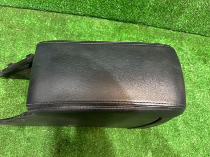 Glovebox and armrest кожа SUBARU LEGACY OEM 92111AE030ML BE5 1999 BLACK 47A, 88H
