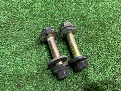 リアキャンバーボルト SUBARU LEGACY OEM 901700122 902350006 903100171 20560AA011 BE5 1999 EJ208 MT5