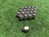 น็อตล้อ SUBARU LEGACY OEM 623006021 BE5 1999