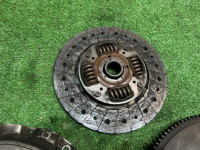 离合器套件（飞轮、压盘、从动盘） Сцепление SUBARU LEGACY OEM 30210AA361 30100AA600 12342AA010 BE5 1999 EJ208 MT5