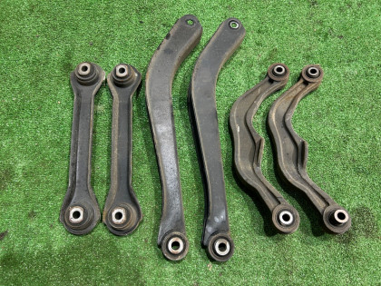 Brazos de suspensión traseros 20250AE010 20250AE000 20250AE020 20250AE040 SUBARU LEGACY