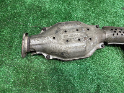 Secção central do escape катализатор SUBARU LEGACY OEM 44200AE021 BE5 BH5 1999 EJ208 MT5