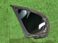 Vidro lateral fixo direito SUBARU LEGACY OEM 65222AE000NB BE5 1999