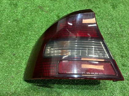 Farolim traseiro esquerdo SUBARU LEGACY OEM 84201AE05A BEE BE9 BE5 1999