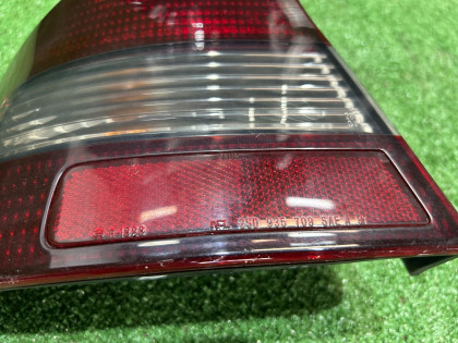 Farolim traseiro esquerdo SUBARU LEGACY OEM 84201AE05A BEE BE9 BE5 1999