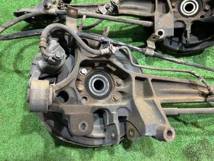 Cubos traseiros SUBARU LEGACY OEM 28462AE011 28474AE000 20252AE001 26700AE030 BHE BH9 BH5 BE5 BE9 BEE 1999 EJ208 MT5