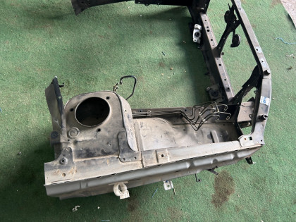 แผงหน้าหม้อน้ำ SUBARU LEGACY OEM 53060AE000 BE5 1999 BLACK 47A, 88H