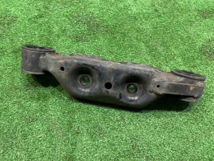 ยางแท่นเฟืองท้าย SUBARU LANCASTER OEM 41310AE002 BHE BH9 BH5 1998 EJ254 AT