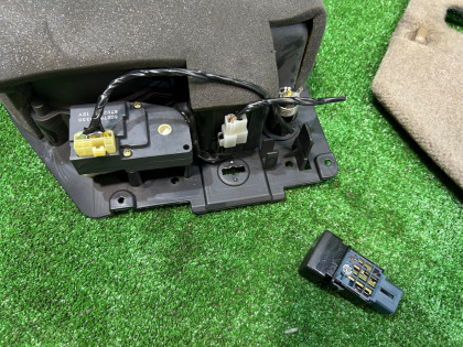 Luggage compartment fan комплект с кнопкой и фишкой SUBARU LANCASTER OEM 72710AE000, 94056AE050, 83001AE040 BHE BH9 BH5 1998 EJ254 AT