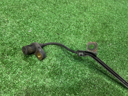 Датчик ABS задний правый SUBARU LANCASTER OEM 27540AE040 BHE BH9 1998 EJ254 AT