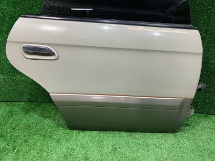 ประตูหลังขวา SUBARU LANCASTER OEM 60400AE420 BHE BH9 1998 BEIGE 8L5