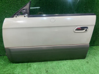 Puerta delantera izquierda SUBARU LANCASTER OEM 60009AE050 BHE BH9 1998 BEIGE 8L5