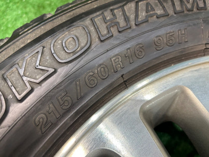 ยางรถยนต์ Yokohama 215/60r16 SUBARU LANCASTER BH9 1998