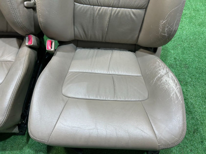 座椅总成 Кожа SUBARU LANCASTER OEM 64010AE800GE 64010AE810GE 64221AE250GE 64231AE260GE BHE BH9 BH5 1998 BEIGE 8L5