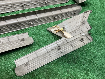门槛饰条 SUBARU LANCASTER OEM 94060AE000GE 94060AE010GE 94061AE000GE 94061AE010GE BH9 1998 BEIGE 8L5
