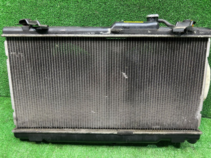 Радиатор двигателя SUBARU LANCASTER OEM 45111AE001 BH9 BE9 1998 EJ254 AT