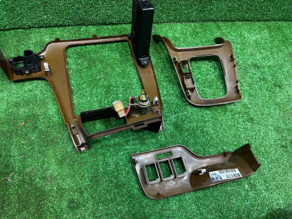 Рамка магнитофона комплект дерево SUBARU LANCASTER OEM 66060AE040, 66050AE010, 94110AE060 BHE BH9 1998 BEIGE 8L5