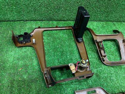 Рамка магнитофона комплект дерево SUBARU LANCASTER OEM 66060AE040, 66050AE010, 94110AE060 BHE BH9 1998 BEIGE 8L5