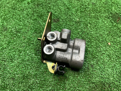Brake proportioning valve SUBARU LANCASTER OEM 27674AC091 BH9 1998 EJ254 AT