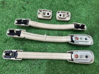 มือจับเพดาน SUBARU LANCASTER OEM 92043AE000GF 92041AE020GF 92041AE030GF BHE BH9 BH5 1998 BEIGE 8L5