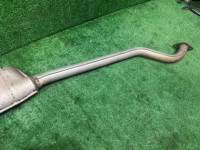 ท่อไอเสียท่อนกลาง SUBARU LANCASTER OEM 44200AE050 BH9 1998 EJ254 AT