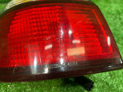 ไฟท้ายซ้าย SUBARU LANCASTER OEM 84201AE090 84201AE091 BH9 1998