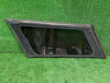 Cristal trasero derecho SUBARU LANCASTER OEM 65210AE000NB BH9 1998