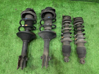 โช้คอัพ 20310AE150 20310AE140 20330AE100 20365AE021 SUBARU LANCASTER