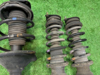 โช้คอัพ SUBARU LANCASTER OEM 20310AE150 20310AE140 20330AE100 20365AE021 BHE BH9 1998 EJ254 AT