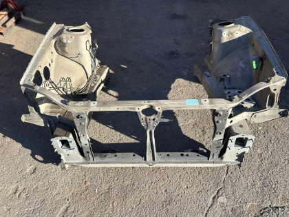 แผงหน้าหม้อน้ำ 53060AE001, 53020AE081, 53020AE091, 53040AE000, 53060AE051 SUBARU LANCASTER