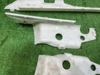 Fixação da alcatifa SUBARU FORESTER OEM 94065FA100 94065FA110 94065FA060 94065FA070 SF5 1997 SILVER 406