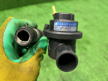 Тройник вентиляции картера SUBARU LEGACY OEM 14471AA010 22683AA070 BE5 1999 EJ208 MT5