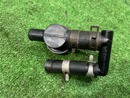 Тройник вентиляции картера SUBARU LEGACY OEM 14471AA010 22683AA070 BE5 1999 EJ208 MT5