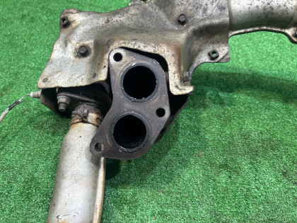 Exhaust manifold SUBARU LEGACY OEM 14023AA052 14010AA072 BE5 1999 EJ208 MT5