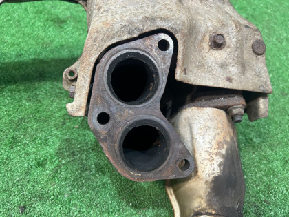 Exhaust manifold SUBARU LEGACY OEM 14023AA052 14010AA072 BE5 1999 EJ208 MT5