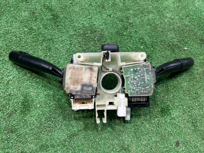 Comutador da coluna de direção SUBARU LANCASTER OEM 83111AE050 83111AE030 BHE BH9 BH5 BE5 BE9 BEE 2001 EZ30 AT
