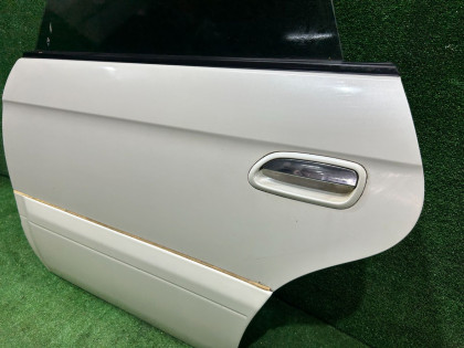 Left rear door SUBARU LANCASTER OEM 60400AE430 BHE BH9 2001 WHITE 07C, 081