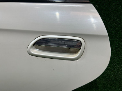 Left rear door SUBARU LANCASTER OEM 60400AE430 BHE BH9 2001 WHITE 07C, 081