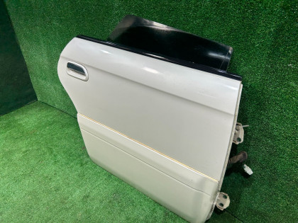 右リアドア SUBARU LANCASTER OEM 60400AE420 BHE BH9 2001 WHITE 07C, 081