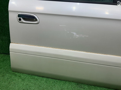Porta dianteira direita SUBARU LANCASTER OEM 60009AE040 BHE BH9 2001 WHITE 07C, 081