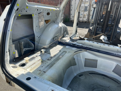 リアボディセクション Rear Cut SUBARU LANCASTER OEM 51410AE160 51410AE170 52122AE100 BHE 2001 WHITE 07C, 081