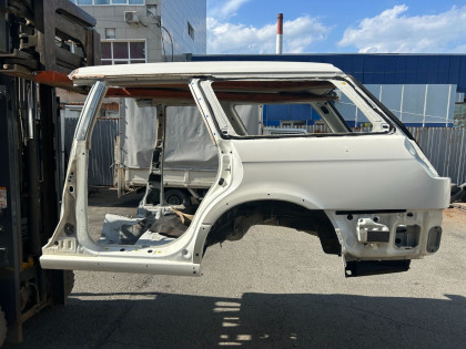 ชิ้นส่วนตัวถังท้ายรถ Rear Cut 51410AE160 51410AE170 52122AE100 SUBARU LANCASTER