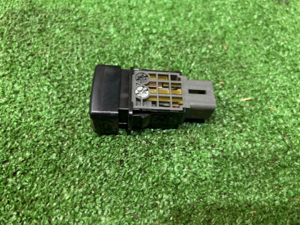 สวิตช์ไฟตัดหมอก SUBARU LANCASTER OEM 83001AE000 BHE BH9 BH5 BE5 BE9 BEE 2001 EZ30 AT