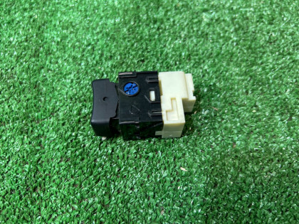สวิตช์ Power/Hold SUBARU LANCASTER OEM 83245AE000 BHE 2001 EZ30 AT