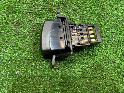 สวิตช์ไฟฉุกเฉิน SUBARU LANCASTER OEM 83037AE000 BH9 2001 EZ30 AT
