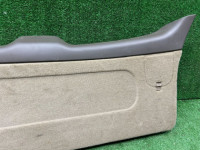 バックドアトリム SUBARU LANCASTER OEM 94320AE011AD BHE BH9 BH5 2001 WHITE 07C, 081
